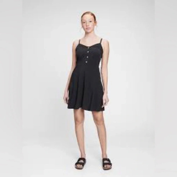 Gap • Sleeveless Button-Front Dress - Picture 1 of 8
